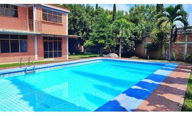Venta Casa con Alberca, en Cuautla Morelos