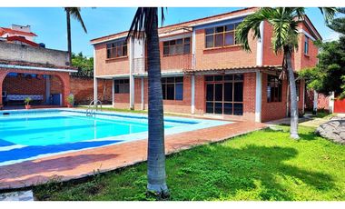 Venta Casa con Alberca, en Cuautla Morelos