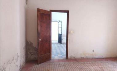 Casa Venta Un Nivel con Uso de Suelo Comercial, Centro Cuernavaca