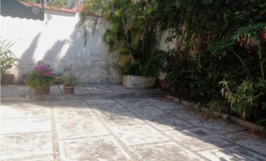 Casa Venta Un Nivel con Uso de Suelo Comercial, Centro Cuernavaca