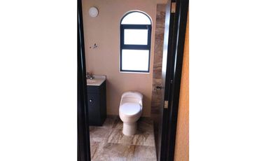 Venta Casa Un Nivel, con Depto. Indep., Lomas de Cuernavaca. Mor.