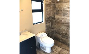 Venta Casa Un Nivel, con Depto. Indep., Lomas de Cuernavaca. Mor.