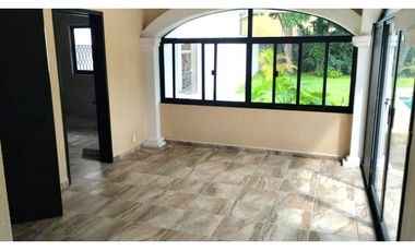 Venta Casa Un Nivel, con Depto. Indep., Lomas de Cuernavaca. Mor.