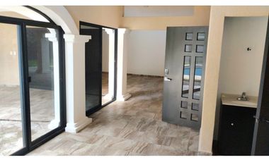 Venta Casa Un Nivel, con Depto. Indep., Lomas de Cuernavaca. Mor.