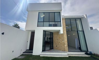 Venta Casa Nueva Moderna, Fracc. Las Fincas, Jiutepec Mor