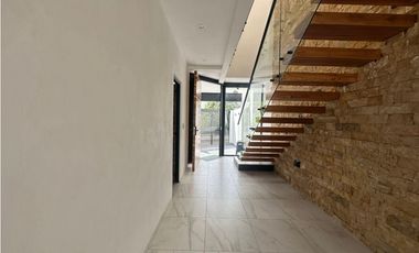 Venta Casa Nueva Moderna, Fracc. Las Fincas, Jiutepec Mor