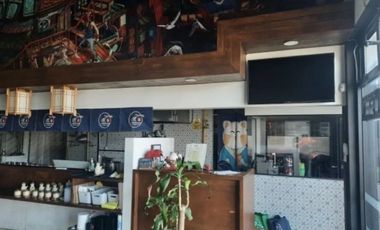 Edificio en la cacho en venta con locales comerciales rentados