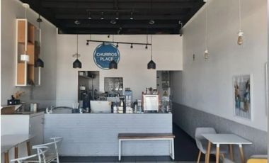 Edificio en la cacho en venta con locales comerciales rentados