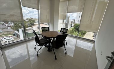 Oficina en Renta Ciudad Judicial, piso completo