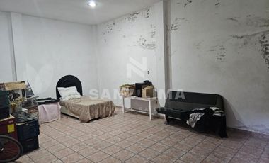 Irrigación: Bodega céntrica con 2 oficinas