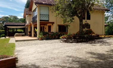 Villa en Arriendo en El Retiro