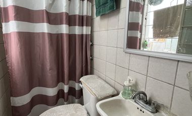 Edificio con casa en venta cerca del aeropuerto de la CDMX.