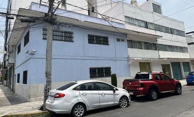Edificio con casa en venta cerca del aeropuerto de la CDMX.