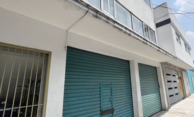 Edificio con casa en venta cerca del aeropuerto de la CDMX.