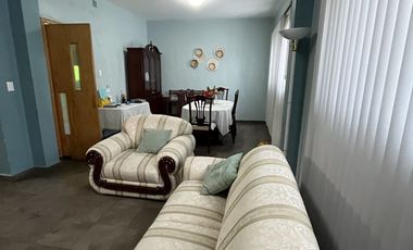 Edificio con casa en venta cerca del aeropuerto de la CDMX.