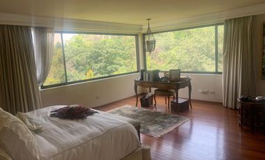 Hermosa Casa en Venta 1000m2 en Bosques de las Lomas!