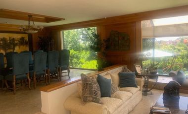 Hermosa Casa en Venta 1000m2 en Bosques de las Lomas!