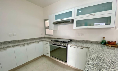 CASA DE 3 RECÁMARAS EN VENTA EN EL FRACCIONAMIENTO VISTA ALTA RESIDENCIAL