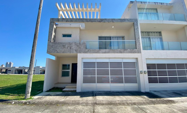 CASA DE 3 RECÁMARAS EN VENTA EN EL FRACCIONAMIENTO VISTA ALTA RESIDENCIAL