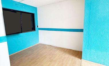 EXTRAORDINARIO LOCAL COMERCIAL A PIE DE CALLE SOBRE AV. JINETES