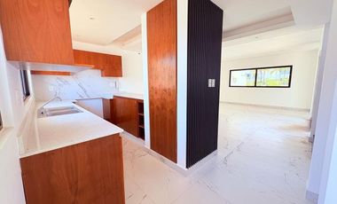 Casa en Venta en Veracruz Fracc. Lomas del Dorado en Esq. Frente a Área Verde.