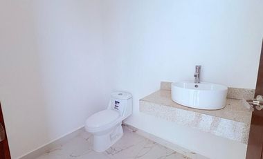 Casa en Venta en Veracruz Fracc. Lomas del Dorado en Esq. Frente a Área Verde.