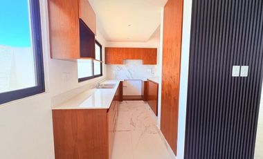 Casa en Venta en Veracruz Fracc. Lomas del Dorado en Esq. Frente a Área Verde.