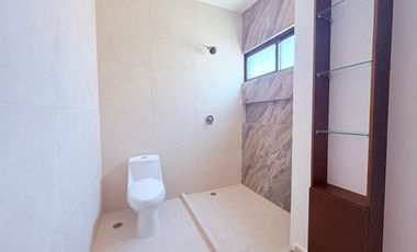 Casa en Venta en Veracruz Fracc. Lomas del Dorado en Esq. Frente a Área Verde.