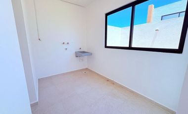 Casa en Venta en Veracruz Fracc. Lomas del Dorado en Esq. Frente a Área Verde.