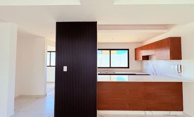 Casa en Venta en Veracruz Fracc. Lomas del Dorado en Esq. Frente a Área Verde.