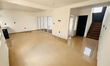 Casa en Venta en Veracruz en Esquina Col. López Meteos Veracruz.