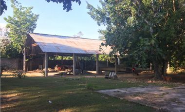 Venta de Excelente Terreno y Casa