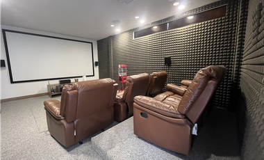 Venta de Exclusiva Casa en Llanogrande Unidad Cerrada Sector Cabeceras