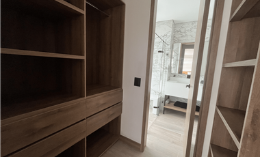 Venta de Exclusiva Casa en Llanogrande Unidad Cerrada Sector Cabeceras