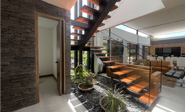 Venta de Exclusiva Casa en Llanogrande Unidad Cerrada Sector Cabeceras