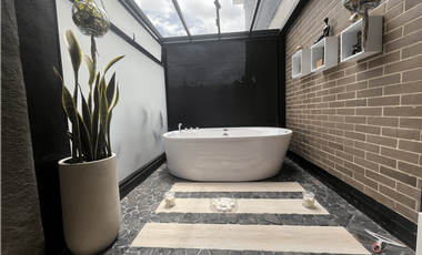 Venta de Exclusiva Casa en Llanogrande Unidad Cerrada Sector Cabeceras