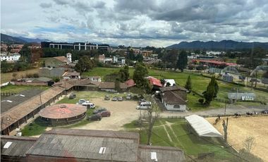 SE ARRIENDA OFICINA EN NOU CAJICA