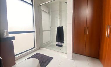 ARRIENDO APARTAMENTO AMOBLADO EN CHICO NAVARRA