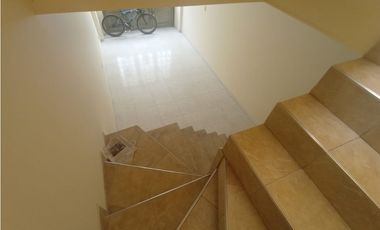 R366 ARRIENDO CASA BARRIO MARANDU