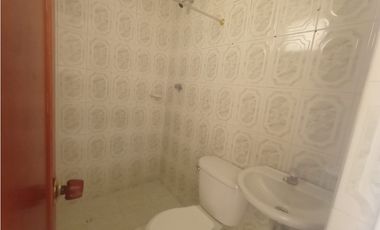 R366 ARRIENDO CASA BARRIO MARANDU
