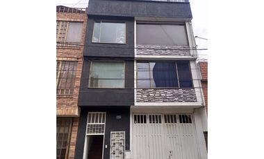 ACSI 1236. Casa de barrio en venta, Bogotá Kennedy