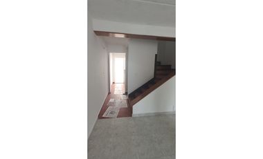 R323 ARRIENDO CASA PLAZUELAS DEL VIRREY