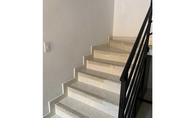 VENTA DE APARTAMENTO PENTHOUSE  EN COAVICONSA  COD:1019