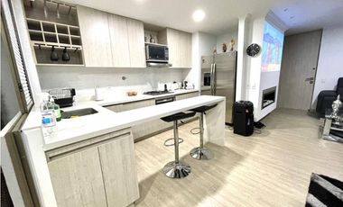 Arriendo sector Envigado La Paz. Amoblado