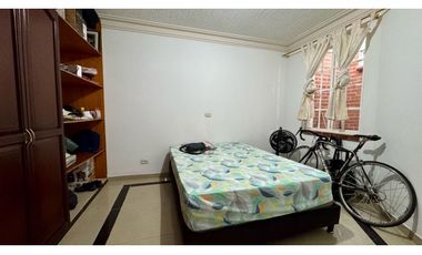 Apartamento dúplex en venta / permuta Barrio Las Flores Palmira Valle