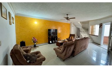 Apartamento dúplex en venta / permuta Barrio Las Flores Palmira Valle