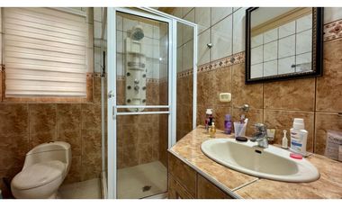 Apartamento dúplex en venta / permuta Barrio Las Flores Palmira Valle