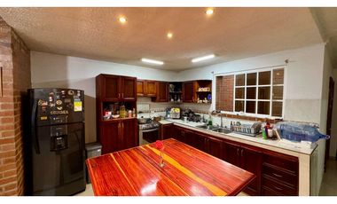 Apartamento dúplex en venta / permuta Barrio Las Flores Palmira Valle