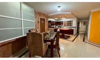 Apartamento dúplex en venta / permuta Barrio Las Flores Palmira Valle