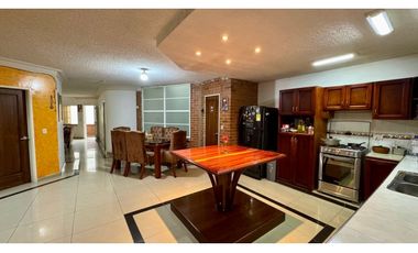 Apartamento dúplex en venta / permuta Barrio Las Flores Palmira Valle